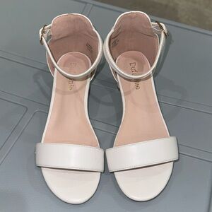 White heeled sandal